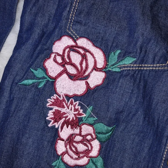 Nowadays girls Size L - Picture 3 of 16